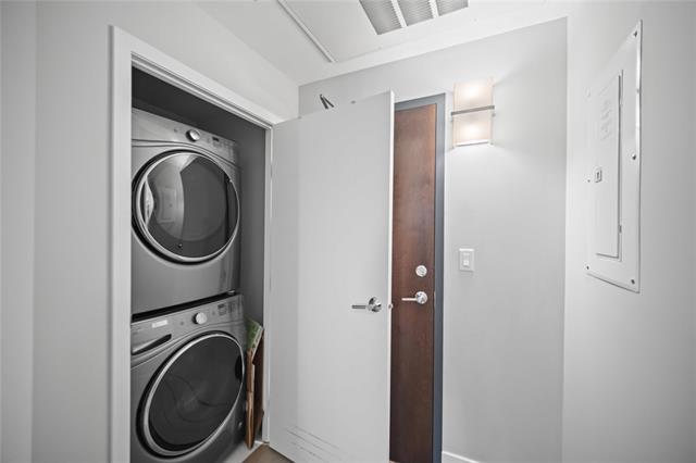 









390


Assiniboine

AVE, 1102,
Winnipeg,




MB
R3C 0V2

