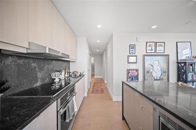 









390


Assiniboine

AVE, 1102,
Winnipeg,




MB
R3C 0V2

