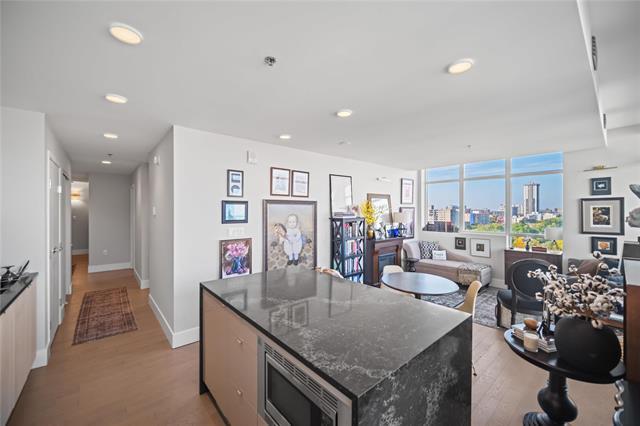 









390


Assiniboine

AVE, 1102,
Winnipeg,




MB
R3C 0V2

