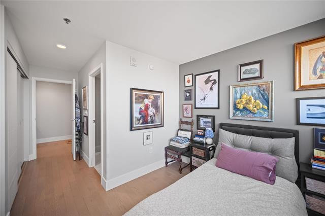 









390


Assiniboine

AVE, 1102,
Winnipeg,




MB
R3C 0V2

