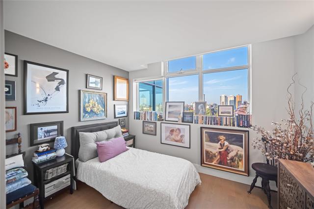 









390


Assiniboine

AVE, 1102,
Winnipeg,




MB
R3C 0V2

