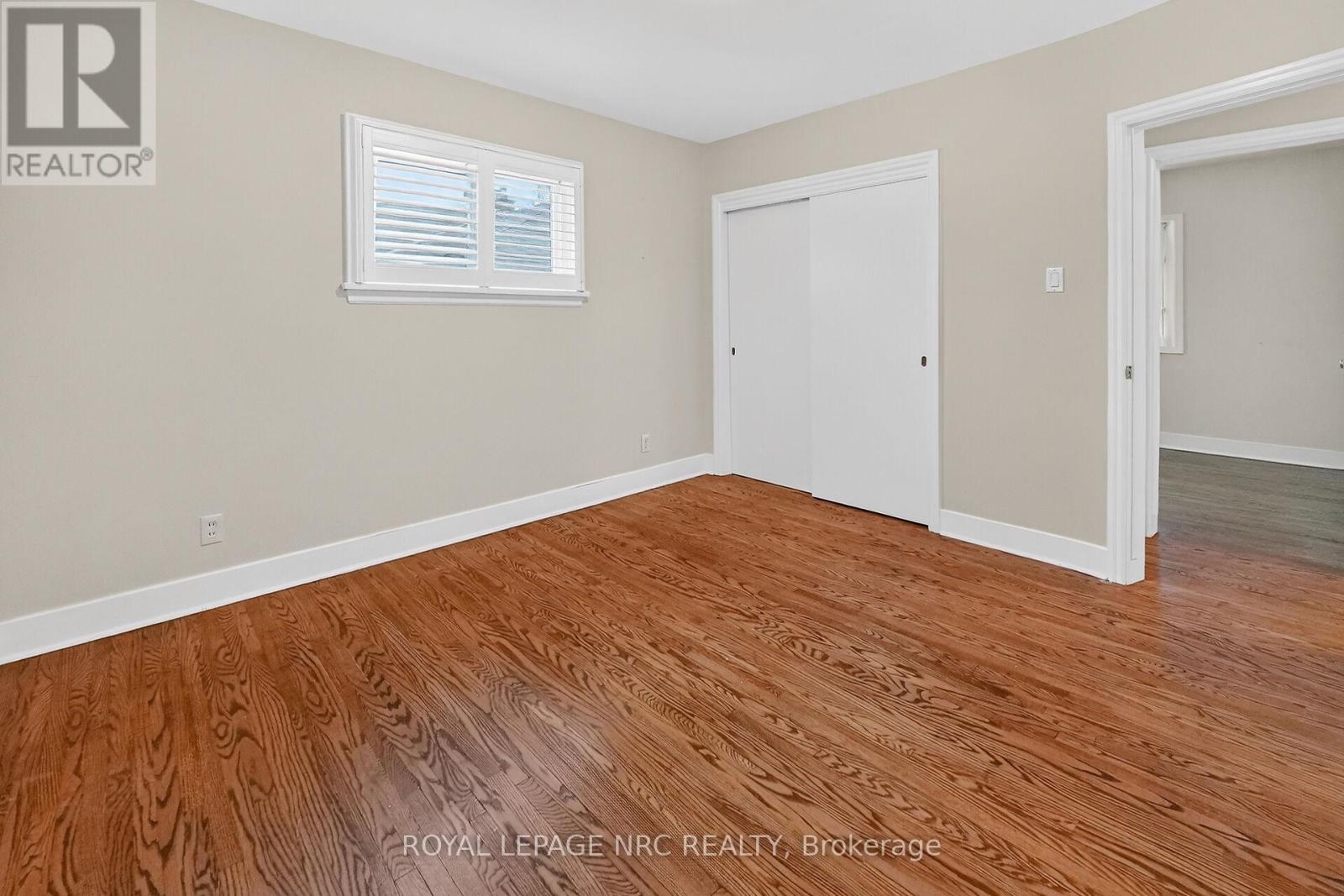 












25 ELM RIDGE DRIVE

,
St. Catharines (Glendale/Glenridge),




Ontario
L2T2A7

