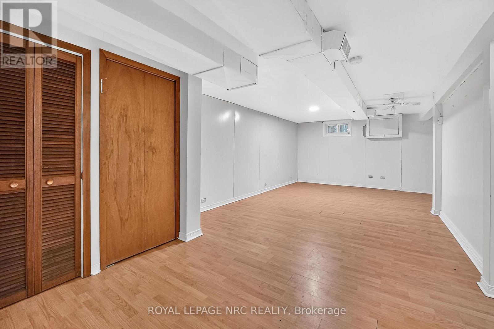 












25 ELM RIDGE DRIVE

,
St. Catharines (Glendale/Glenridge),




Ontario
L2T2A7

