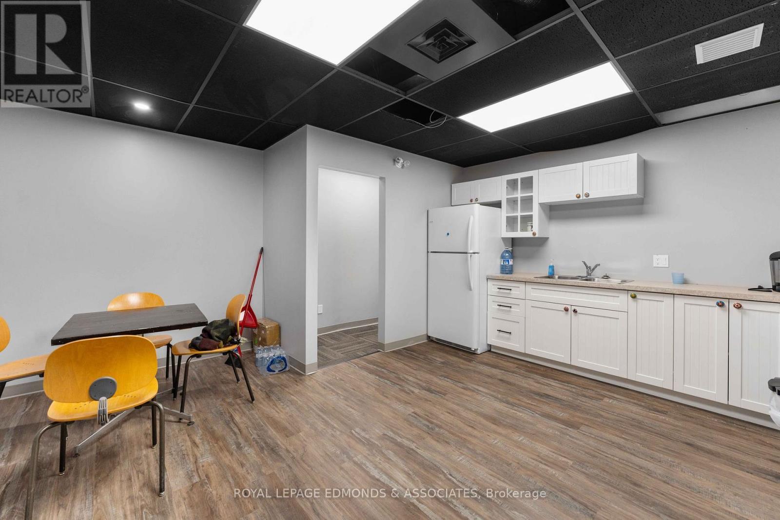 












1765 BEACHBURG ROAD

,
Whitewater Region,




Ontario
K0J1C0

