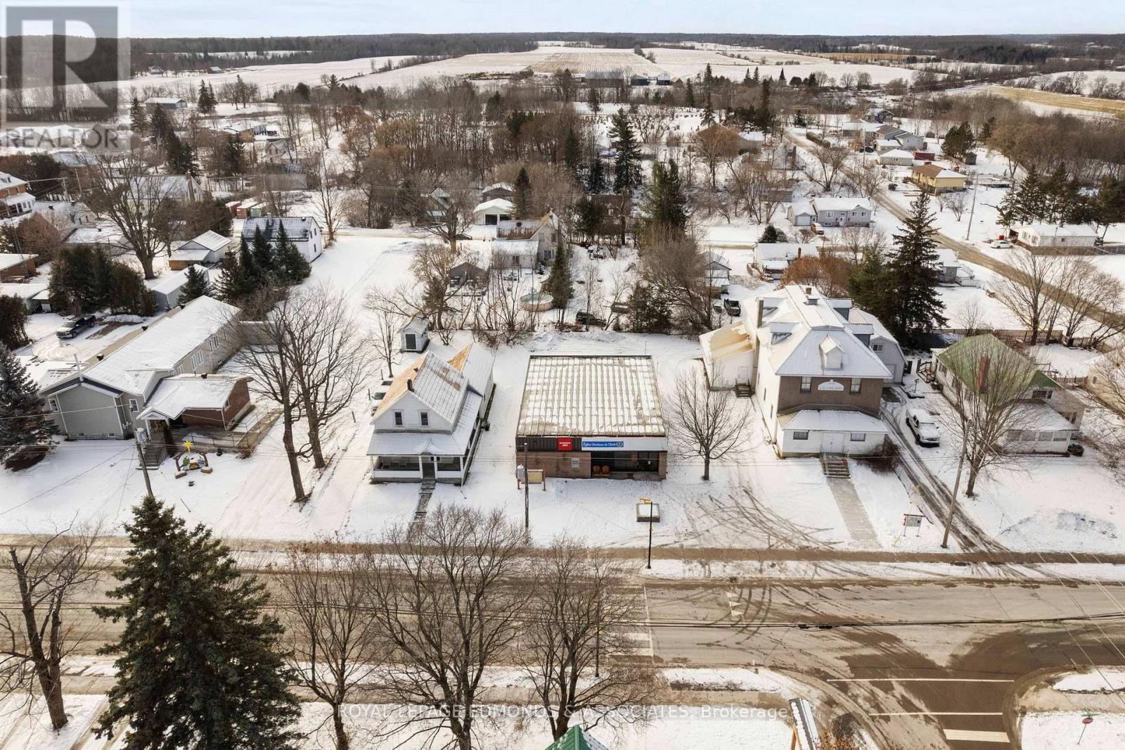 












1765 BEACHBURG ROAD

,
Whitewater Region,




Ontario
K0J1C0

