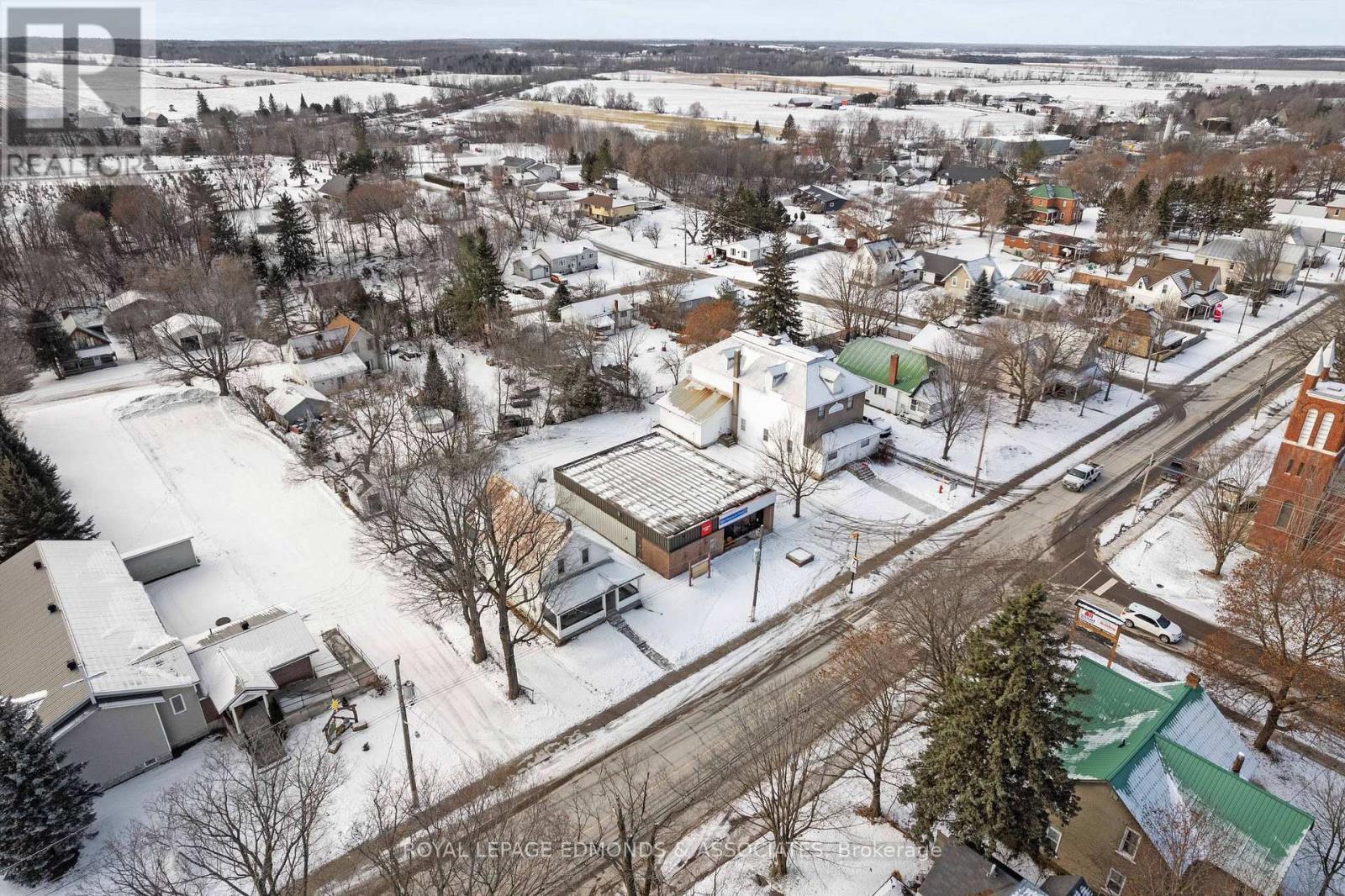 












1765 BEACHBURG ROAD

,
Whitewater Region,




Ontario
K0J1C0

