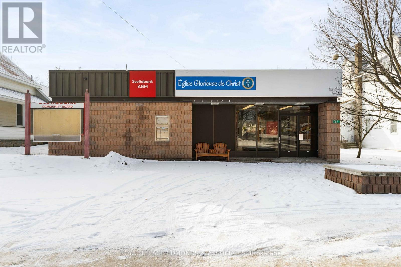 












1765 BEACHBURG ROAD

,
Whitewater Region,




Ontario
K0J1C0

