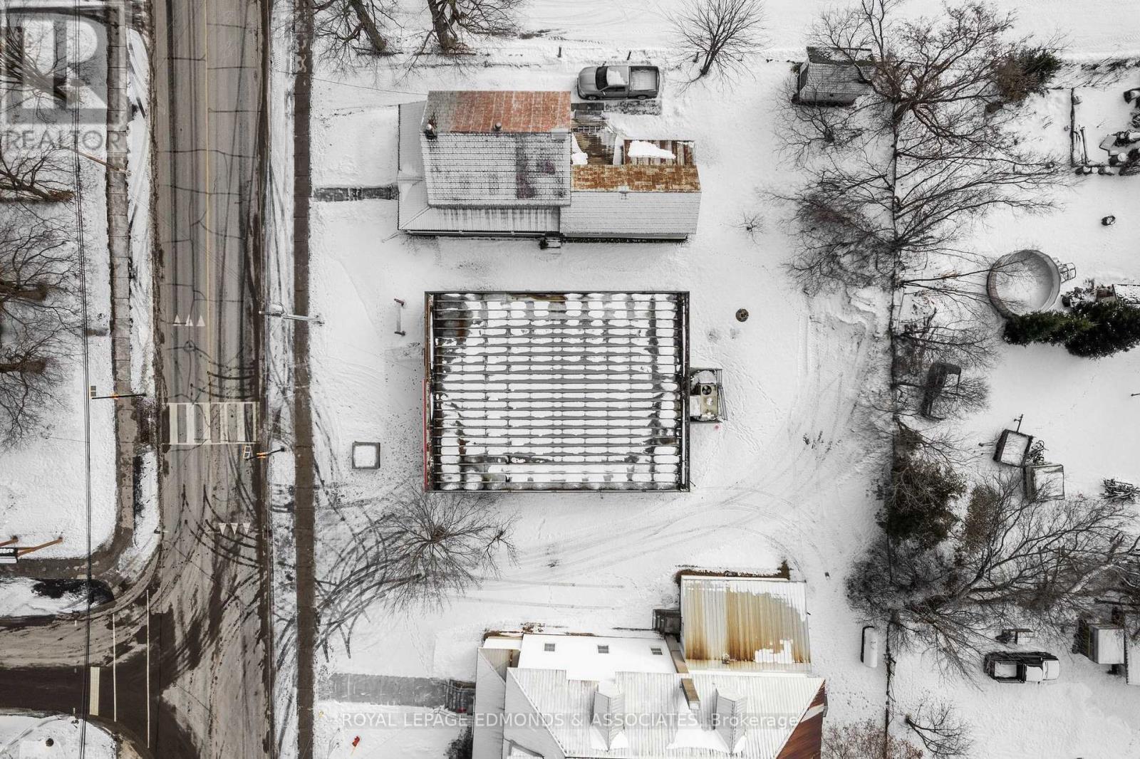 












1765 BEACHBURG ROAD

,
Whitewater Region,




Ontario
K0J1C0

