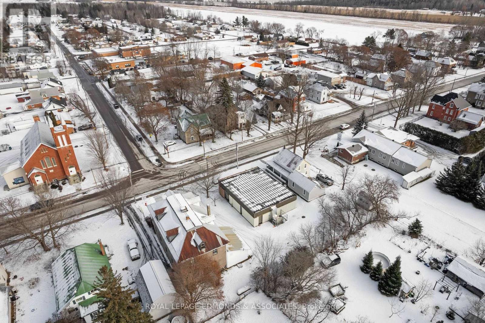 












1765 BEACHBURG ROAD

,
Whitewater Region,




Ontario
K0J1C0

