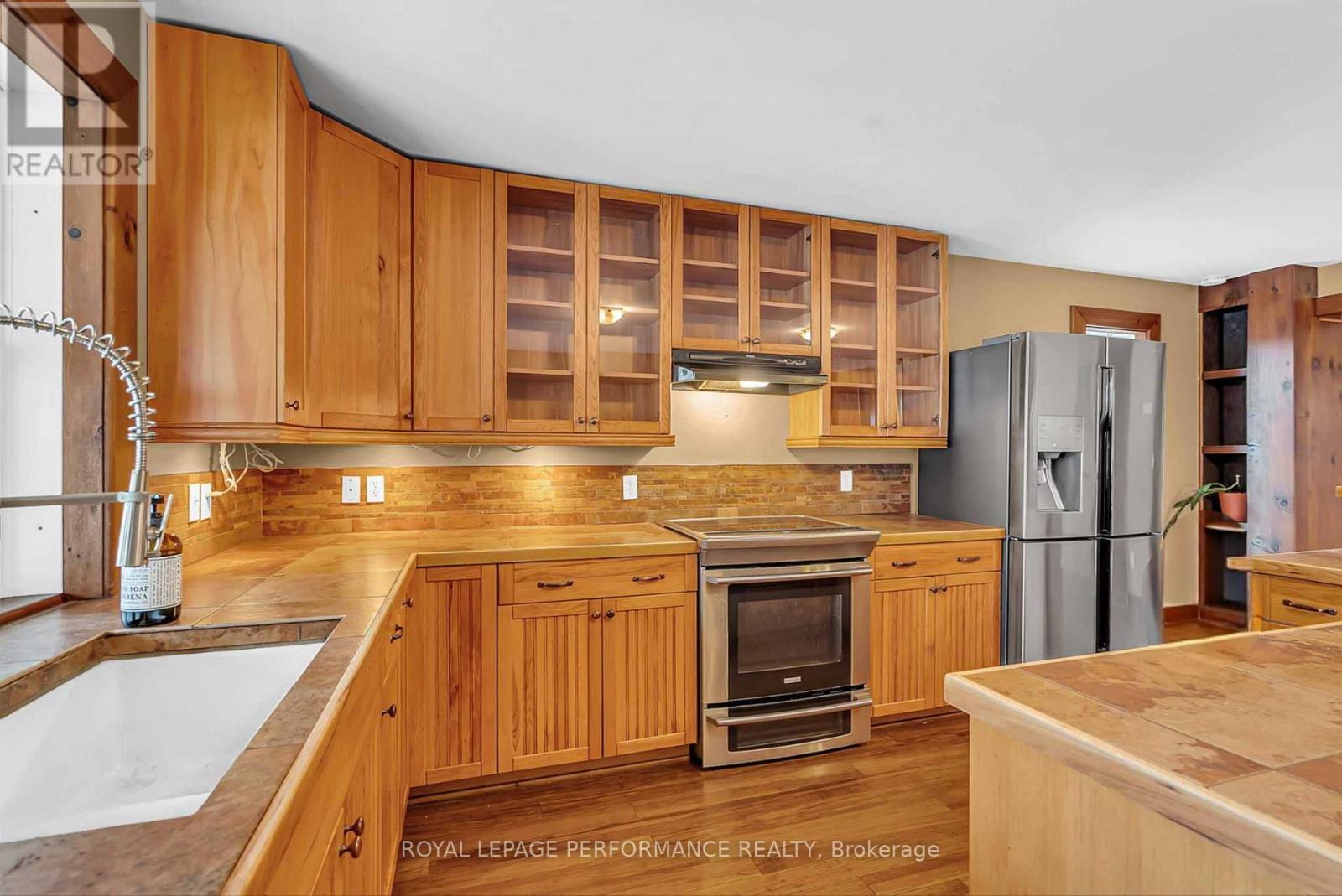 












3311 MAIN STREET

,
North Stormont,




Ontario
K0C1C0

