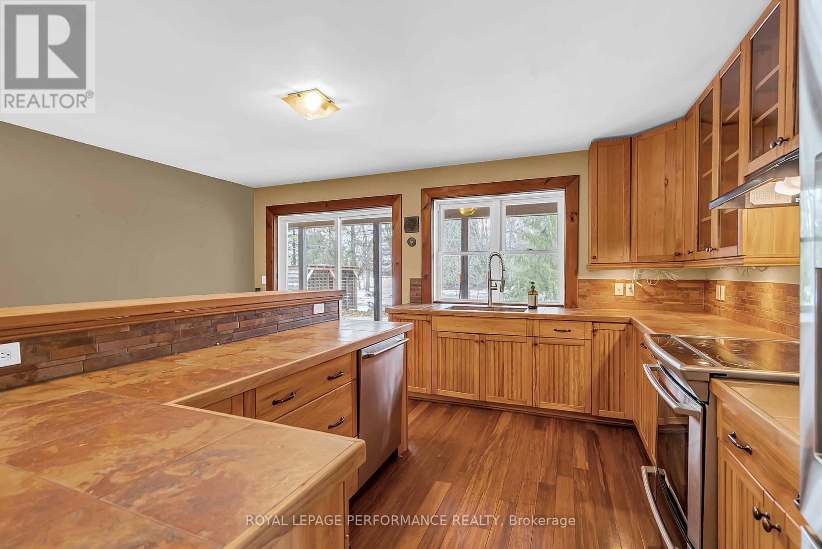 












3311 MAIN STREET

,
North Stormont,




Ontario
K0C1C0

