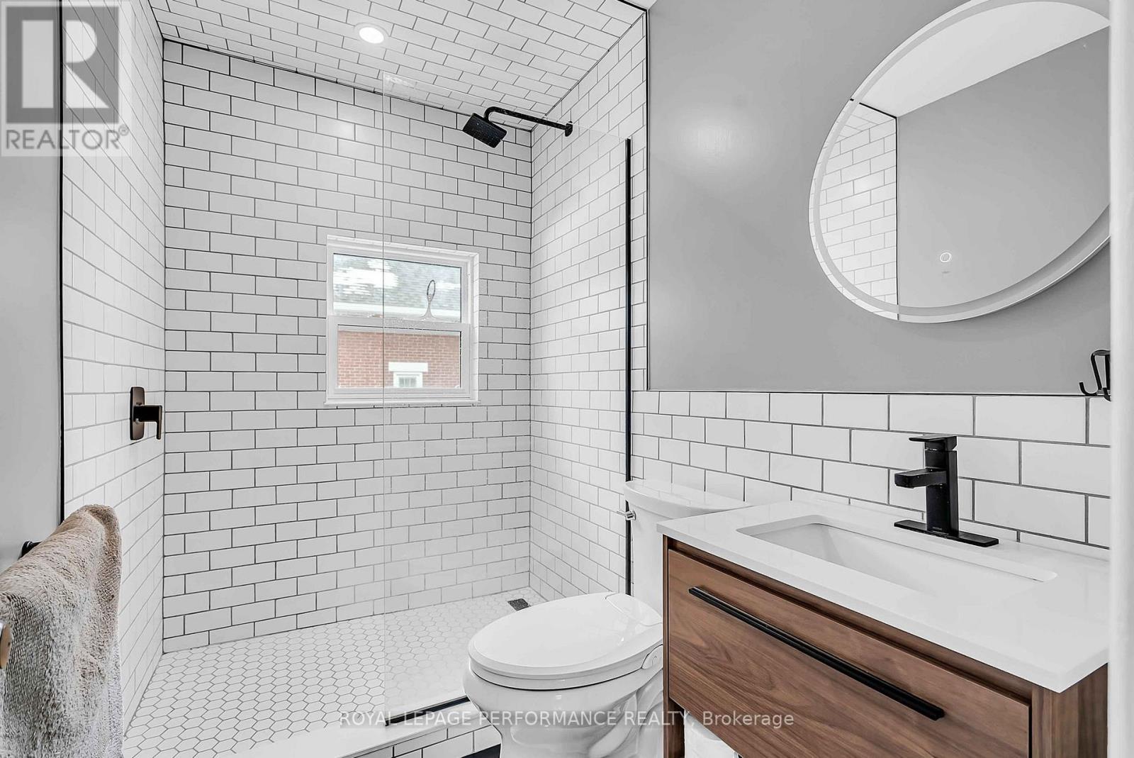 












3311 MAIN STREET

,
North Stormont,




Ontario
K0C1C0

