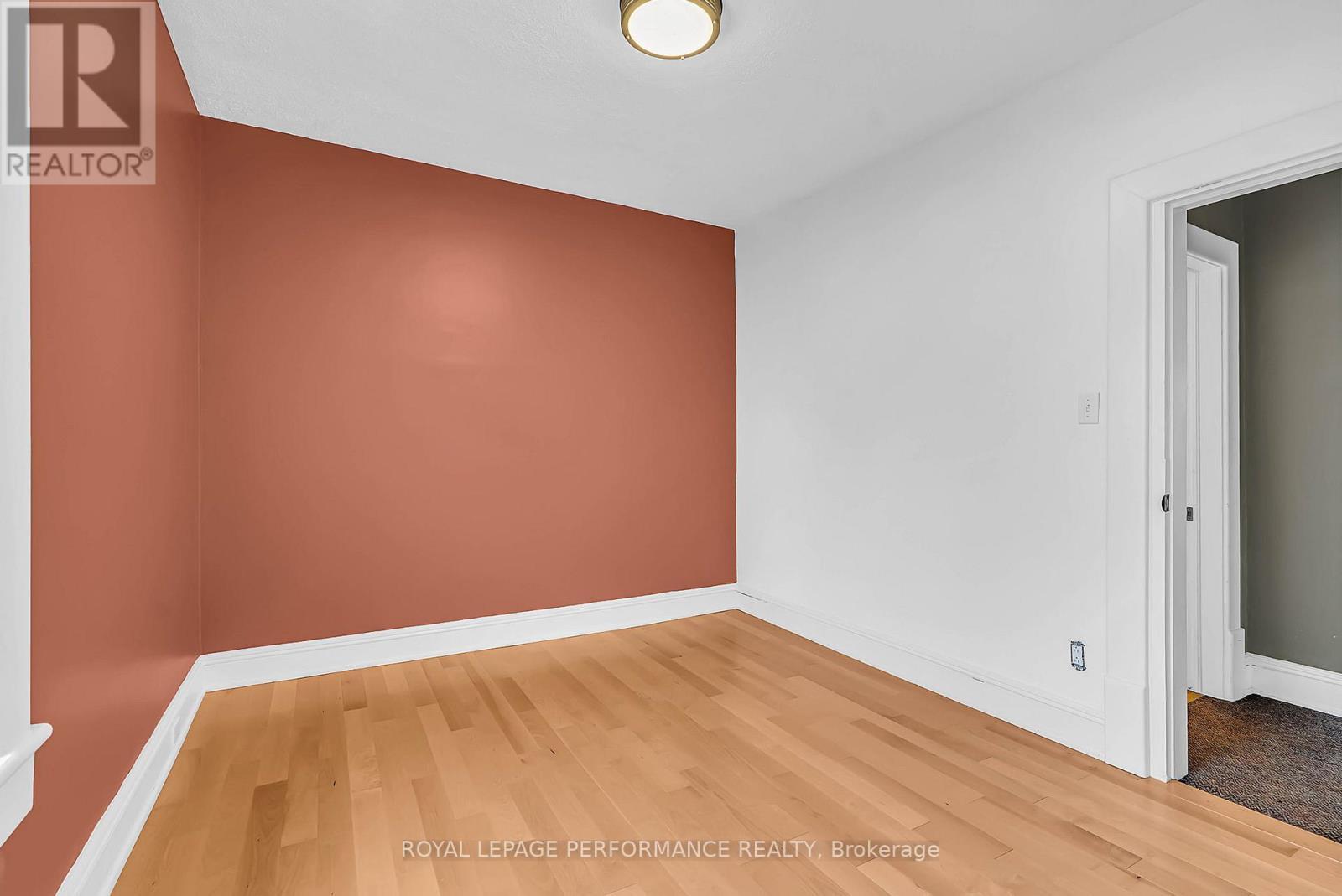 












3311 MAIN STREET

,
North Stormont,




Ontario
K0C1C0

