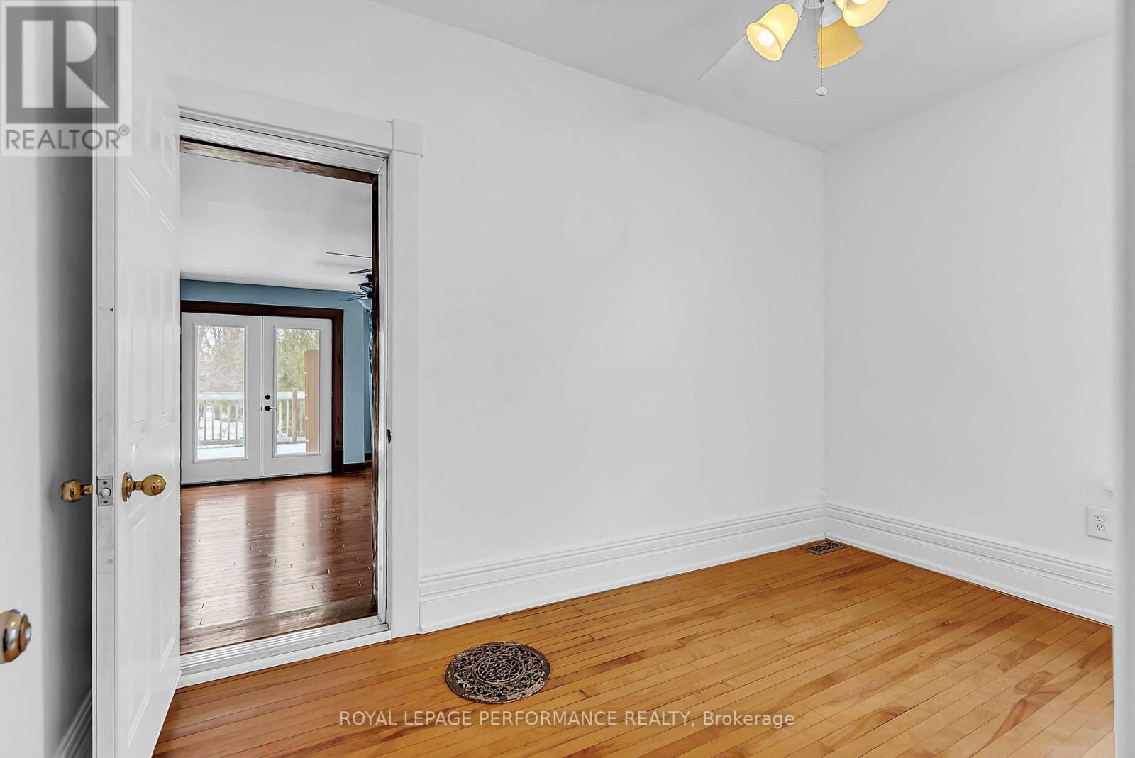 












3311 MAIN STREET

,
North Stormont,




Ontario
K0C1C0

