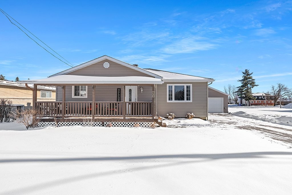 









58


Av. Victoria

,
Shawville,




QC
J0X2Y0


