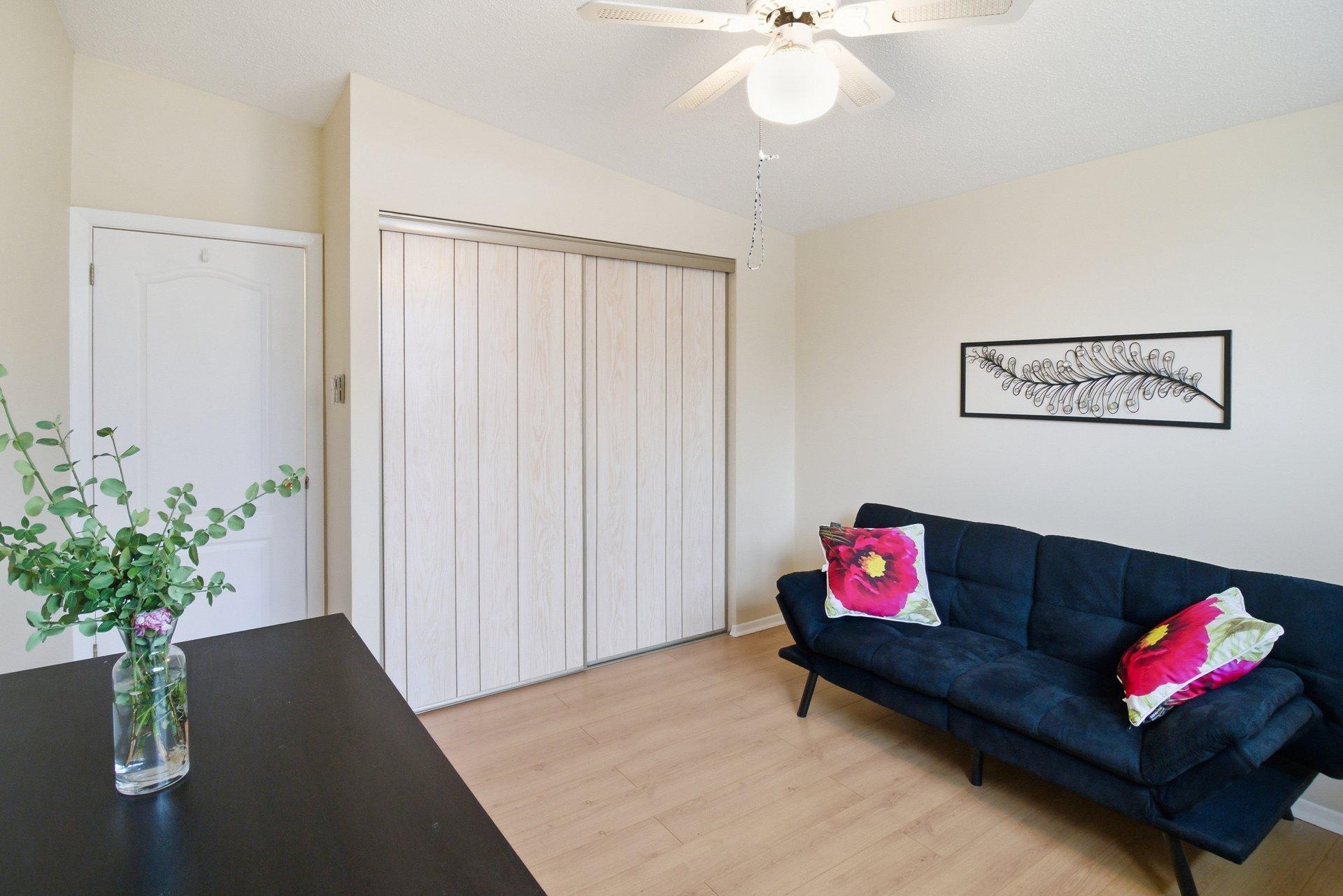 









17


Rue Jacques-Gervais

,
Gatineau (Aylmer),




QC
J9H2L4

