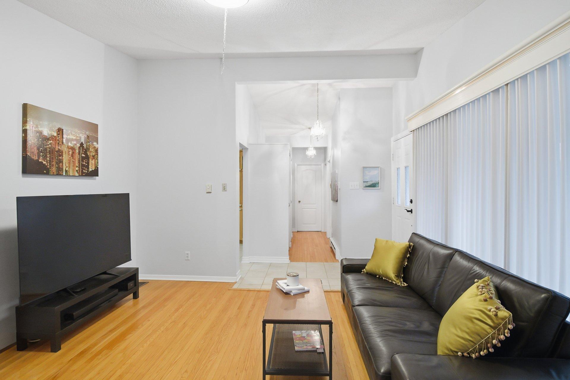 









17


Rue Jacques-Gervais

,
Gatineau (Aylmer),




QC
J9H2L4

