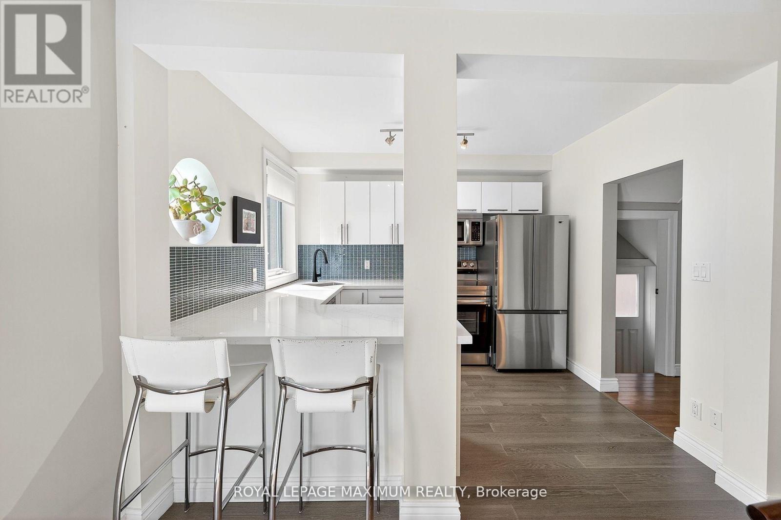 












65 PARKDALE ROAD

,
Toronto,




Ontario
M6R1E3

