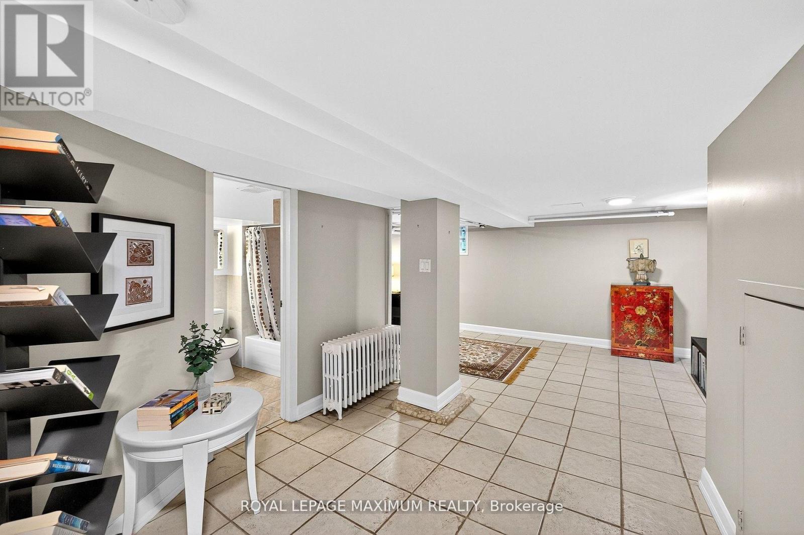 












65 PARKDALE ROAD

,
Toronto,




Ontario
M6R1E3

