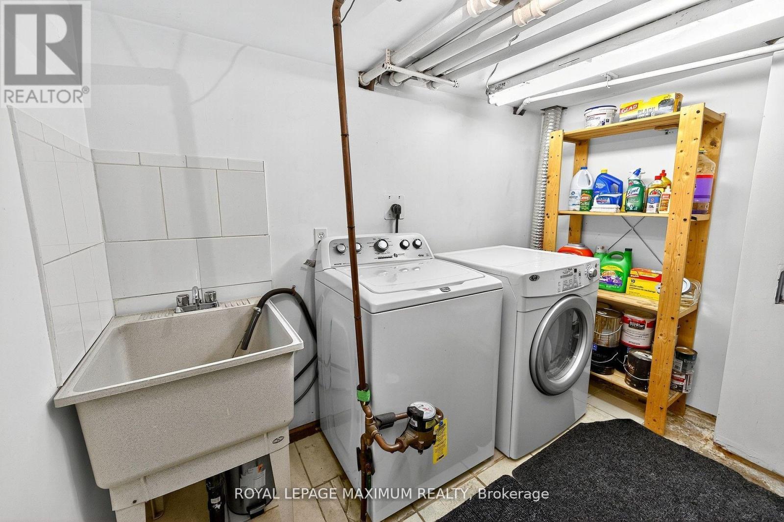 












65 PARKDALE ROAD

,
Toronto,




Ontario
M6R1E3

