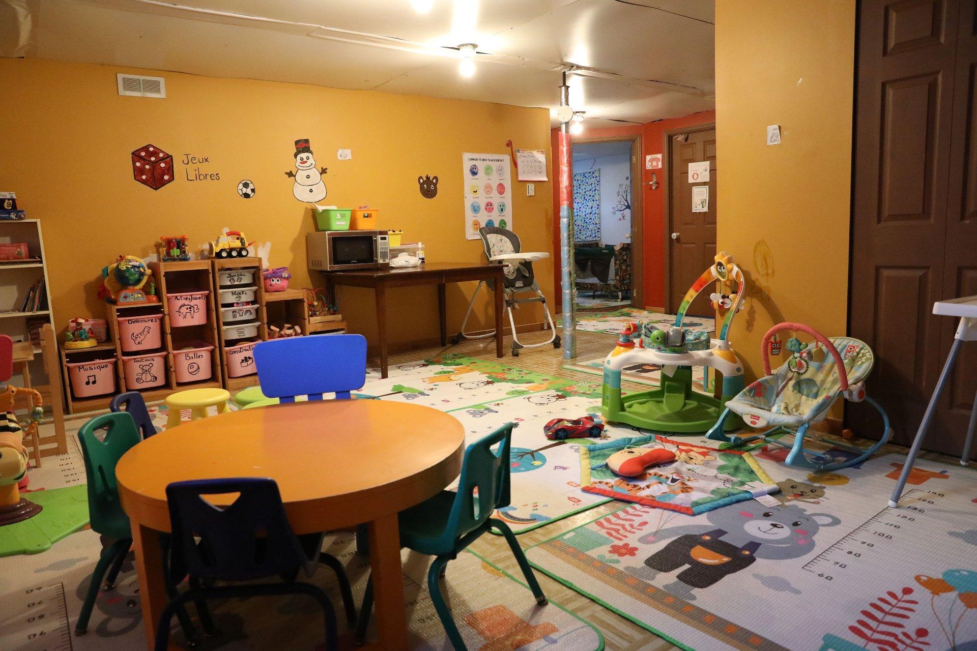 









3468


Ch. de la Rivière-Cachée

,
Boisbriand,




QC
J7H2T1

