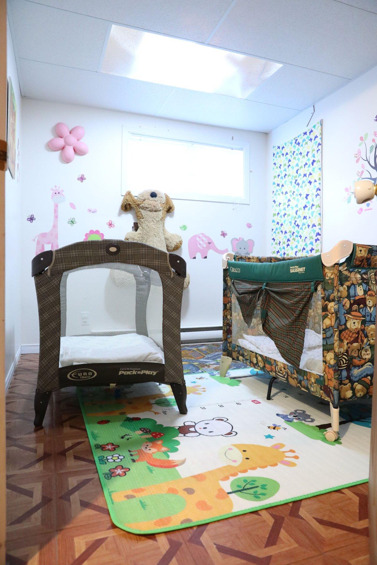 









3468


Ch. de la Rivière-Cachée

,
Boisbriand,




QC
J7H2T1

