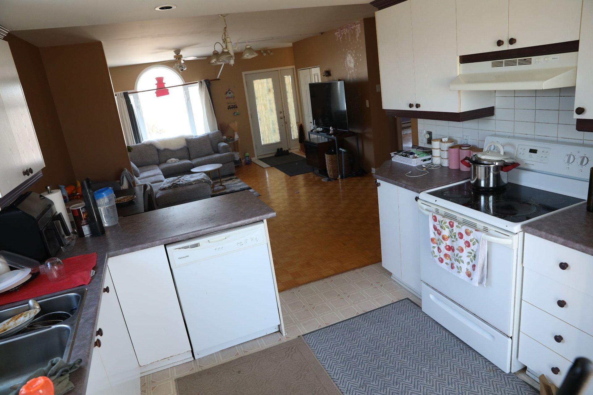 









3468


Ch. de la Rivière-Cachée

,
Boisbriand,




QC
J7H2T1

