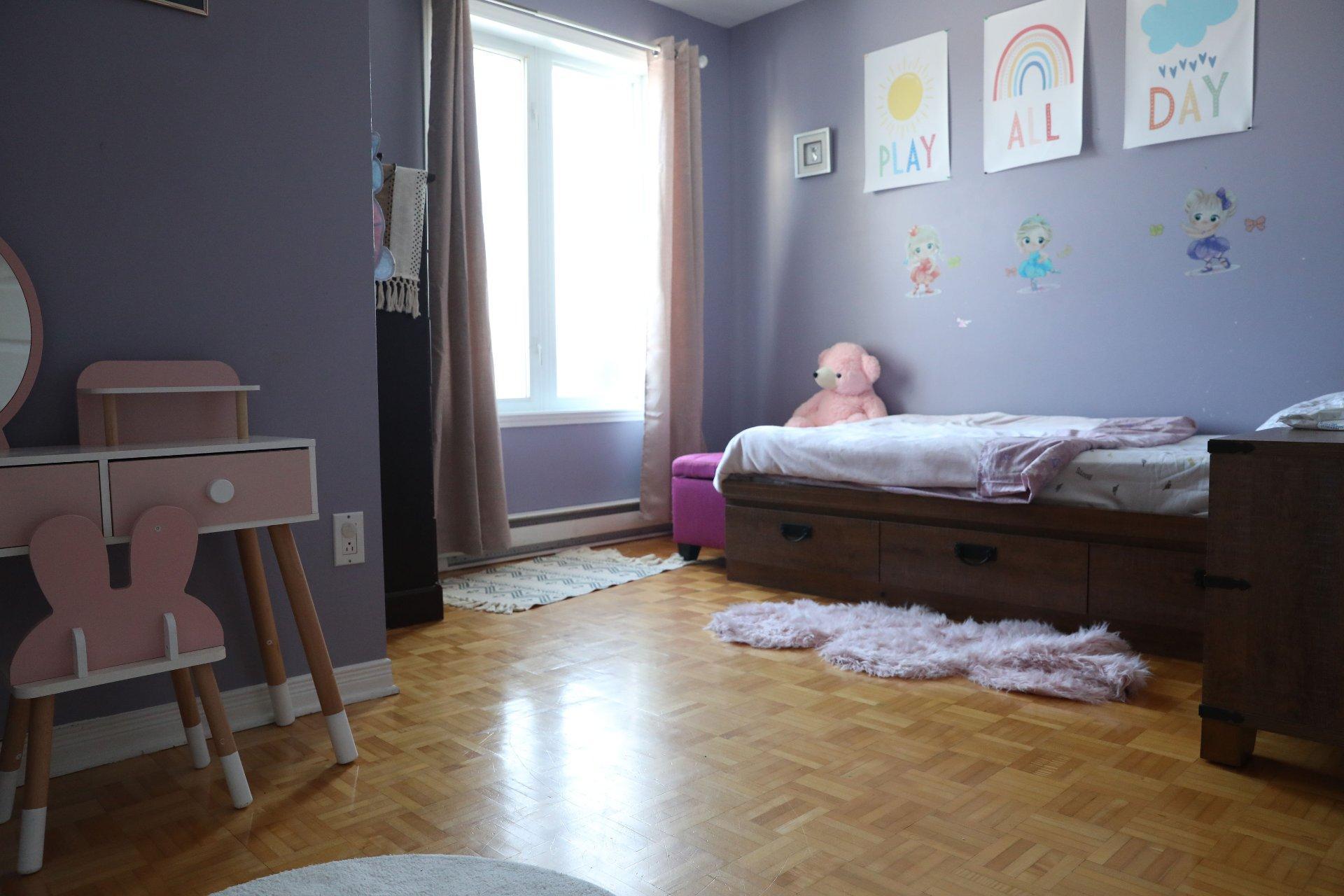 









3468


Ch. de la Rivière-Cachée

,
Boisbriand,




QC
J7H2T1

