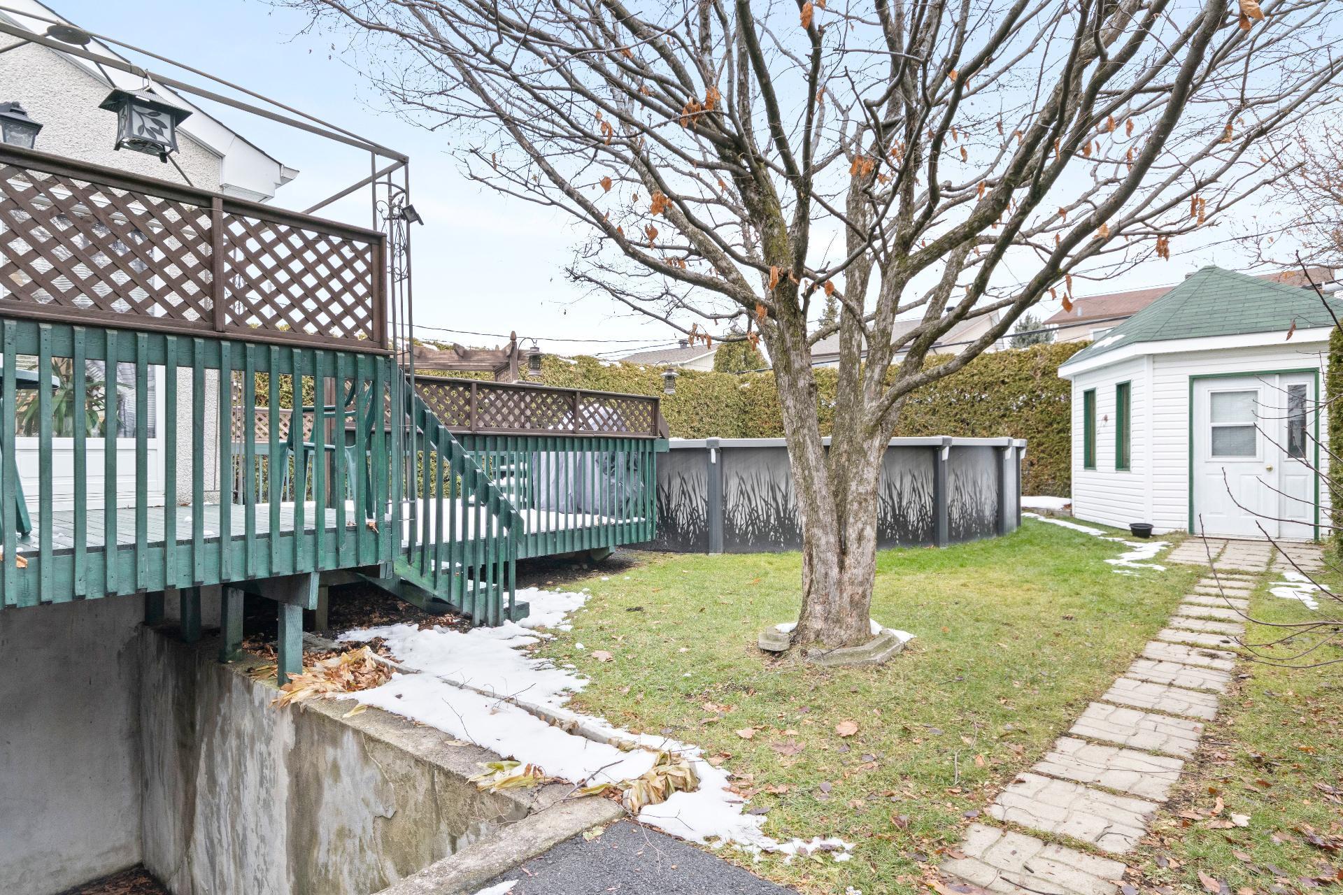 









3251


Boul. Roland-Therrien

,
Longueuil (Le Vieux-Longueuil),




QC
J4M2V9

