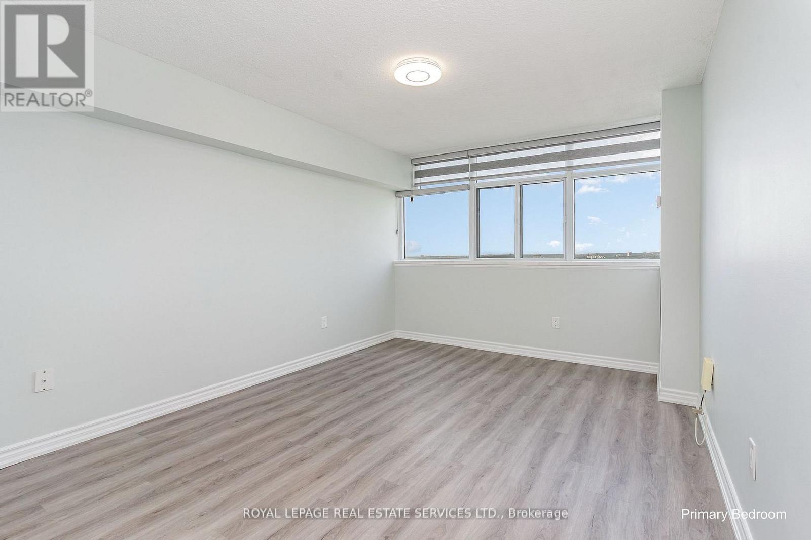 












2905 - 3100 KIRWIN AVENUE

,
Mississauga,




Ontario
L5A3S6

