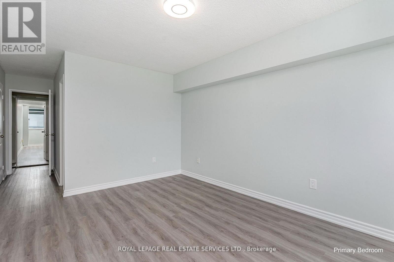 












2905 - 3100 KIRWIN AVENUE

,
Mississauga,




Ontario
L5A3S6

