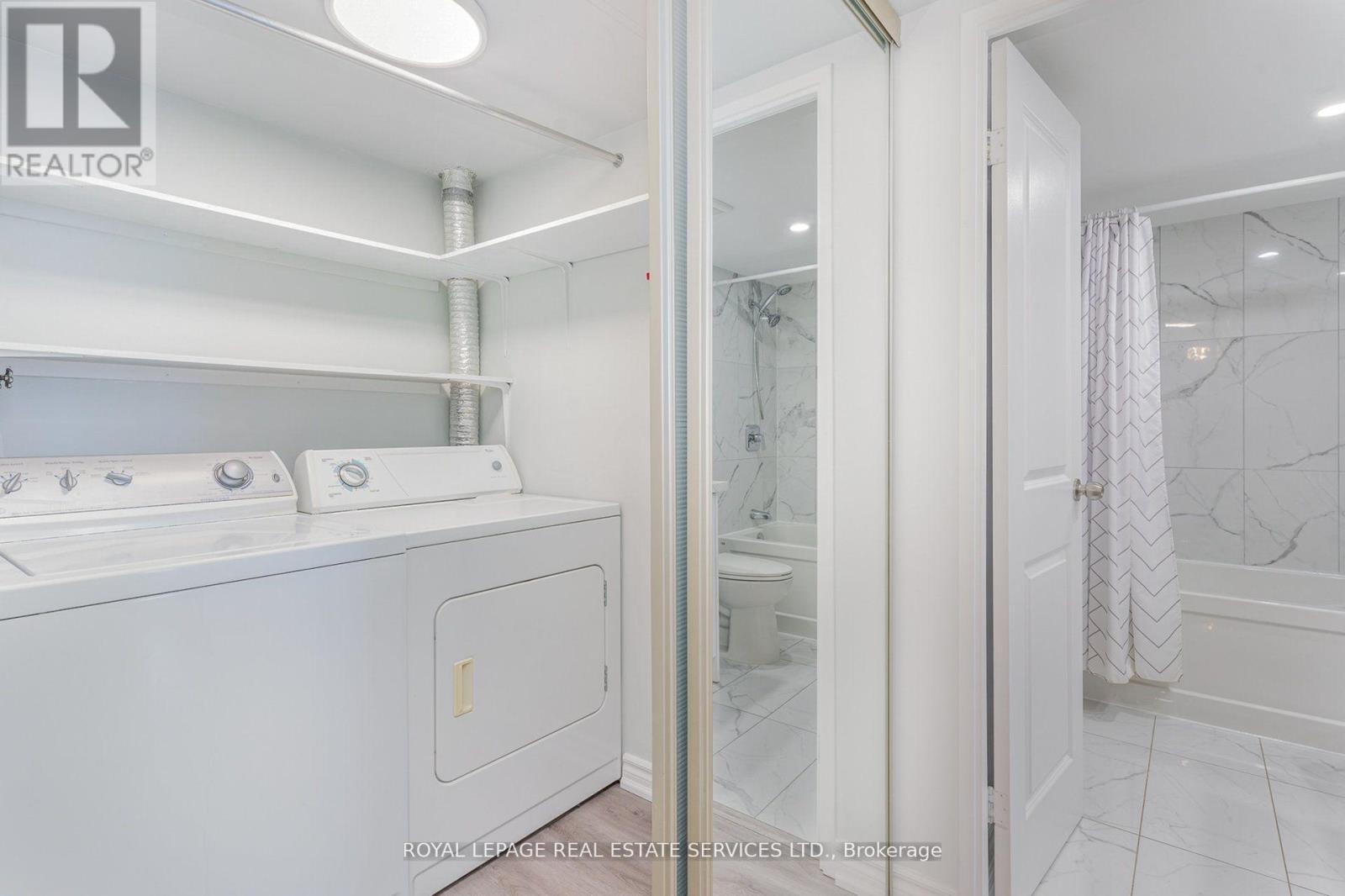 












2905 - 3100 KIRWIN AVENUE

,
Mississauga,




Ontario
L5A3S6

