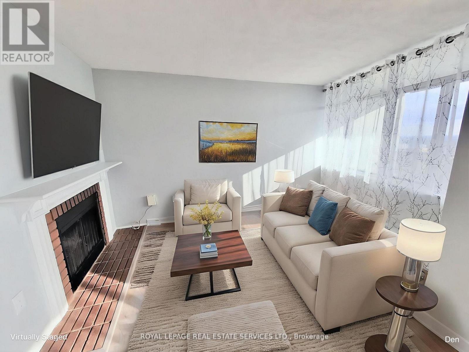 












2905 - 3100 KIRWIN AVENUE

,
Mississauga,




Ontario
L5A3S6

