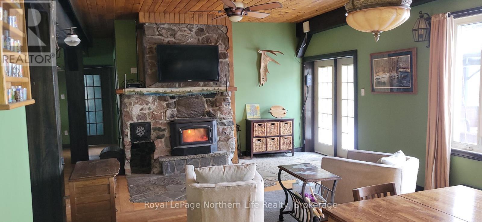 












CRH9+Q8 SABLES-SPANISH RIVER

,
Algoma Remote Area,




Ontario
P0P1P0

