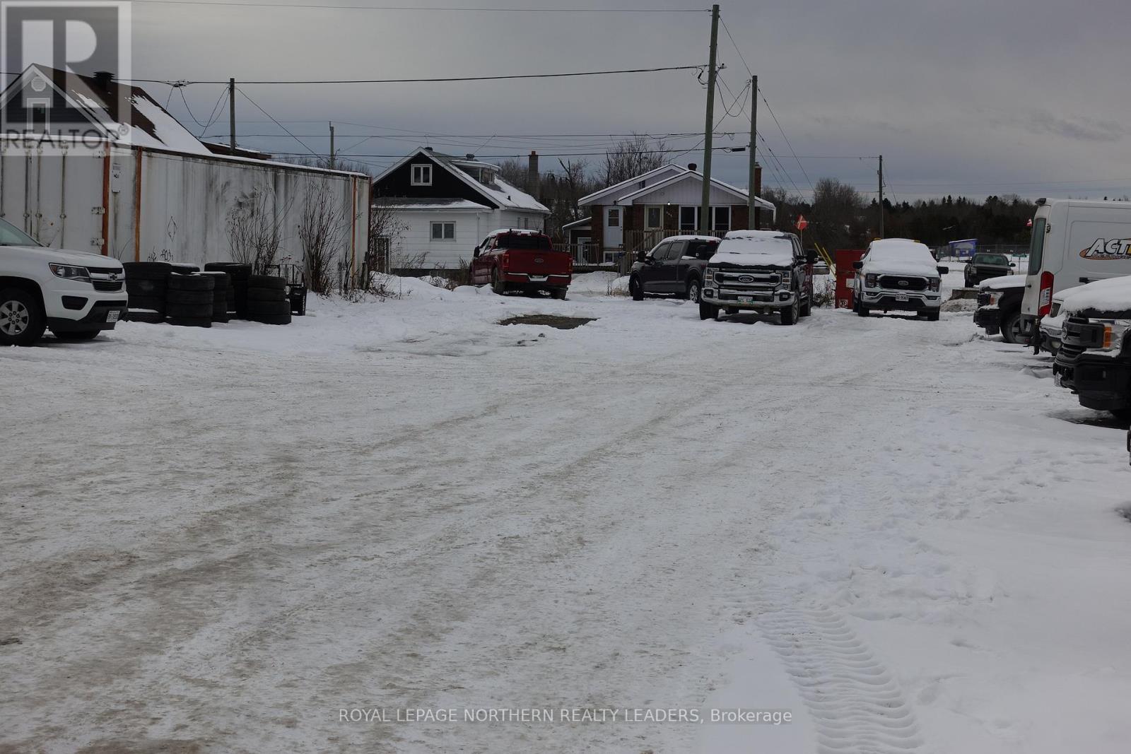 












445 ALGONQUIN BOULEVARD W

,
Timmins (TS - SW),




Ontario
P4N2S4

