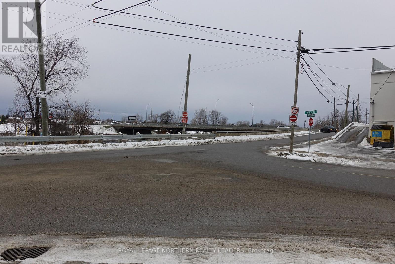 












445 ALGONQUIN BOULEVARD W

,
Timmins (TS - SW),




Ontario
P4N2S4

