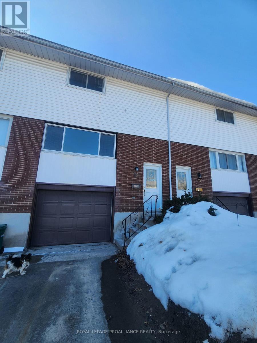 












42 O'HARE STREET

,
Belleville (Belleville Ward),




Ontario
K8P4N1

