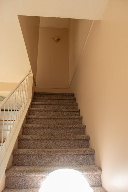 









1471


Inkar

Road, 4,
Kelowna,




BC
V1Y 8J1

