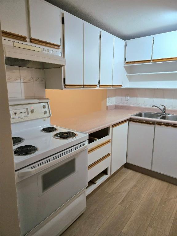 









1471


Inkar

Road, 4,
Kelowna,




BC
V1Y 8J1

