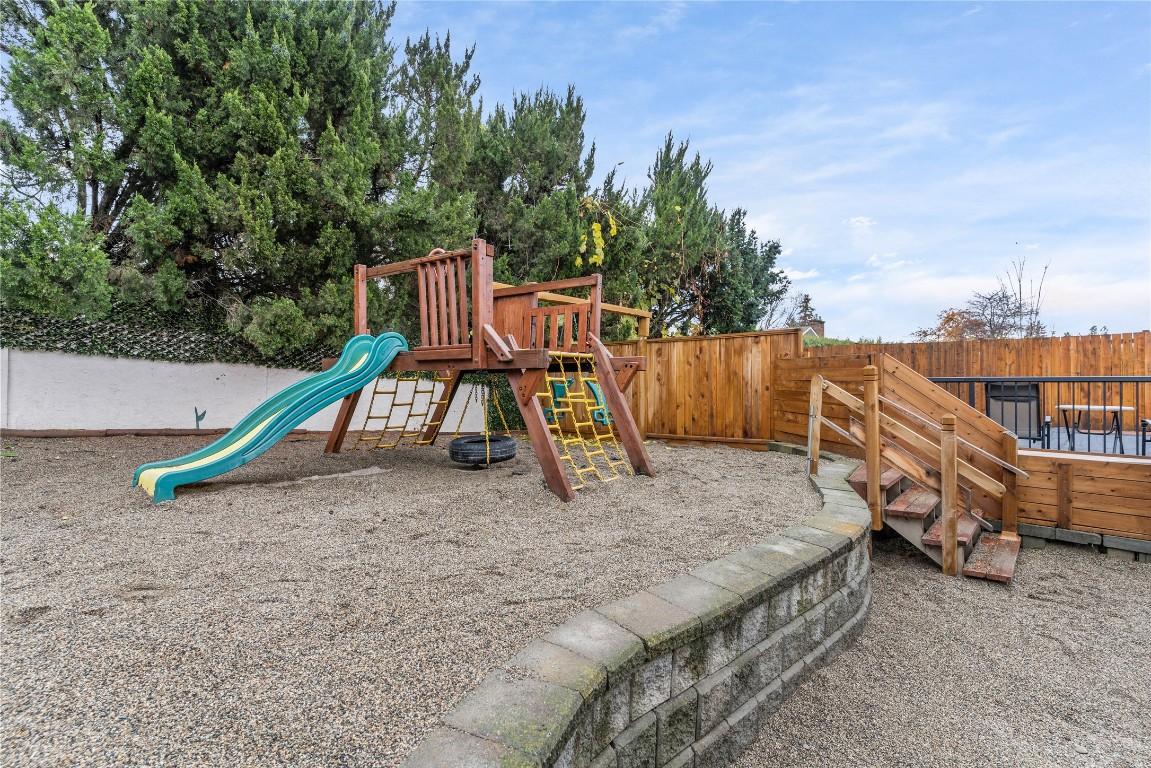 









2555


O'Reilly

Road,
Kelowna,




BC
V1W 2V5

