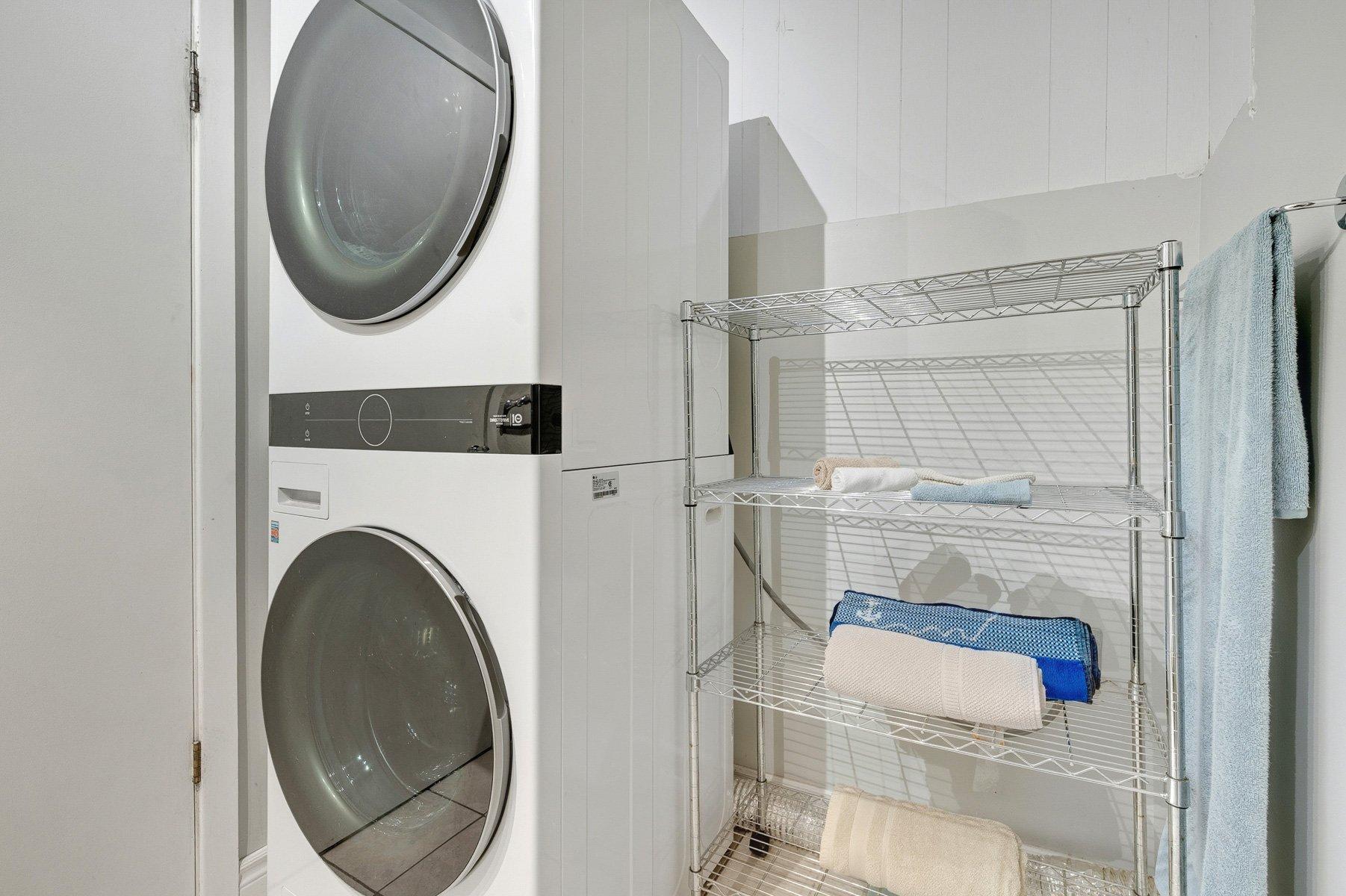 









150


Ch. Papp

,
Rivière-Rouge,




QC
J0T1T0

