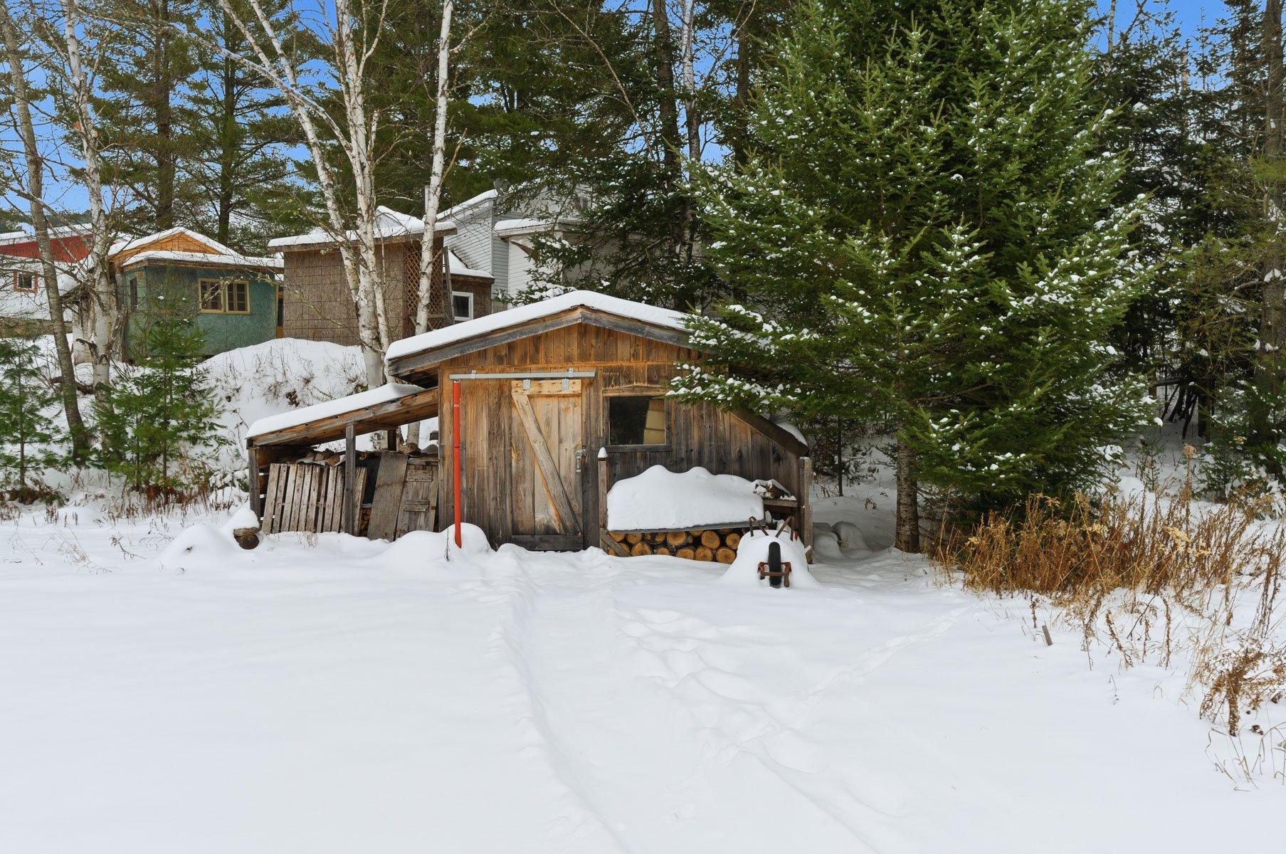 









150


Ch. Papp

,
Rivière-Rouge,




QC
J0T1T0

