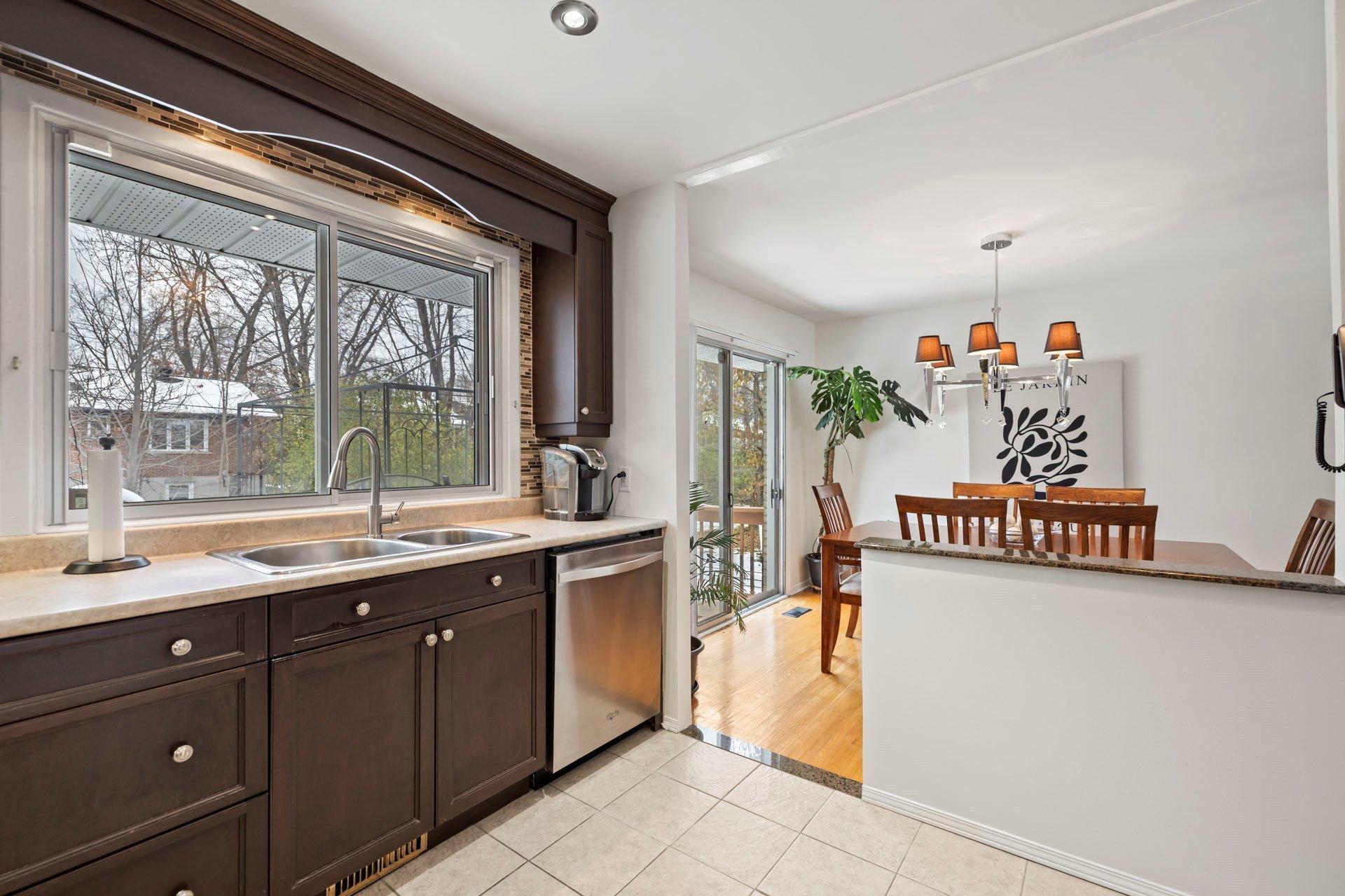 









180


Av. Anselme-Lavigne

,
Dollard-des-Ormeaux,




QC
H9A1P7

