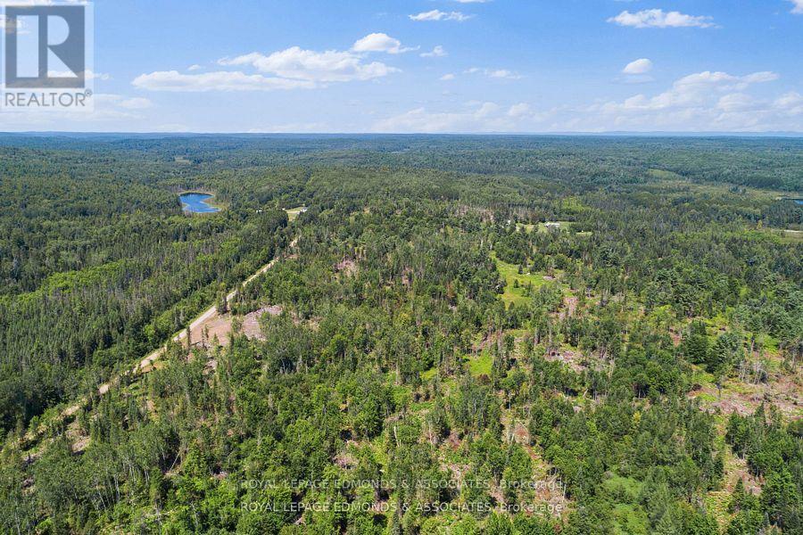 












0 DORE BAY ROAD

,
North Algona Wilberforce,







Ontario
K8A6W5

