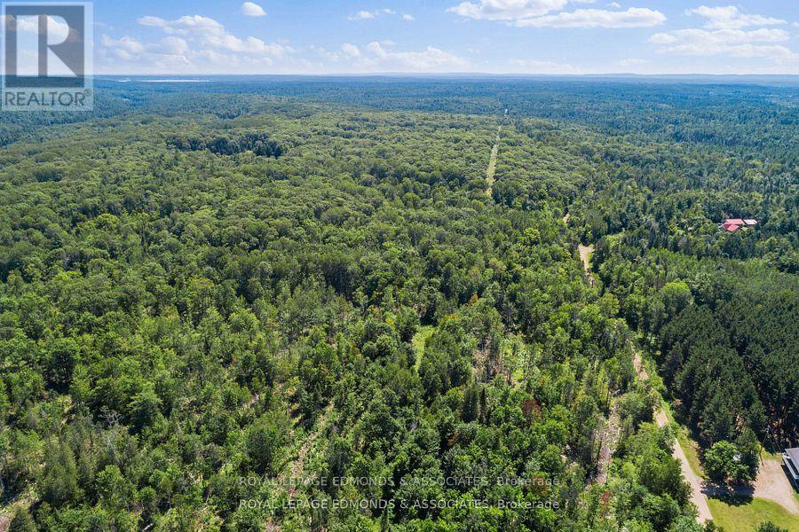 












0 DORE BAY ROAD

,
North Algona Wilberforce,







Ontario
K8A6W5

