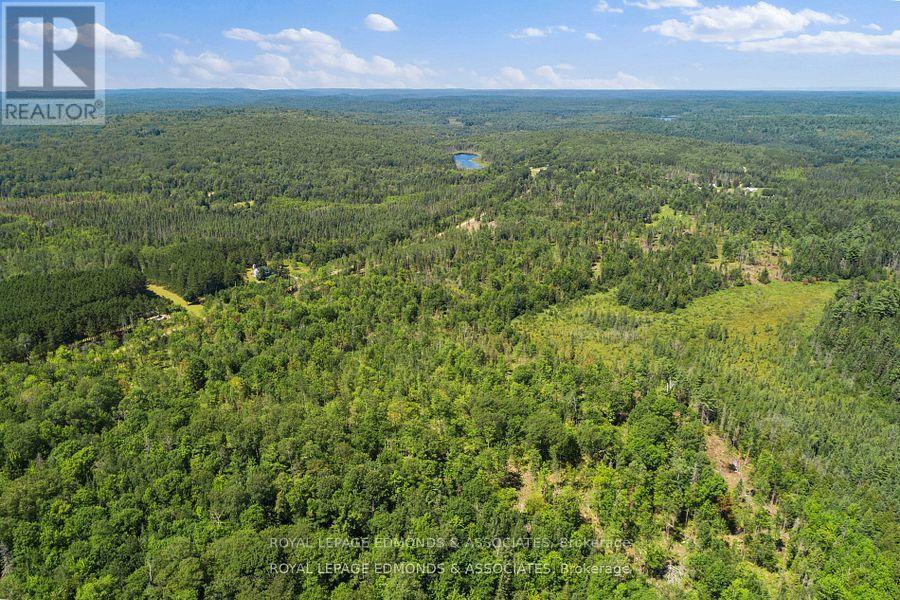 












0 DORE BAY ROAD

,
North Algona Wilberforce,







Ontario
K8A6W5

