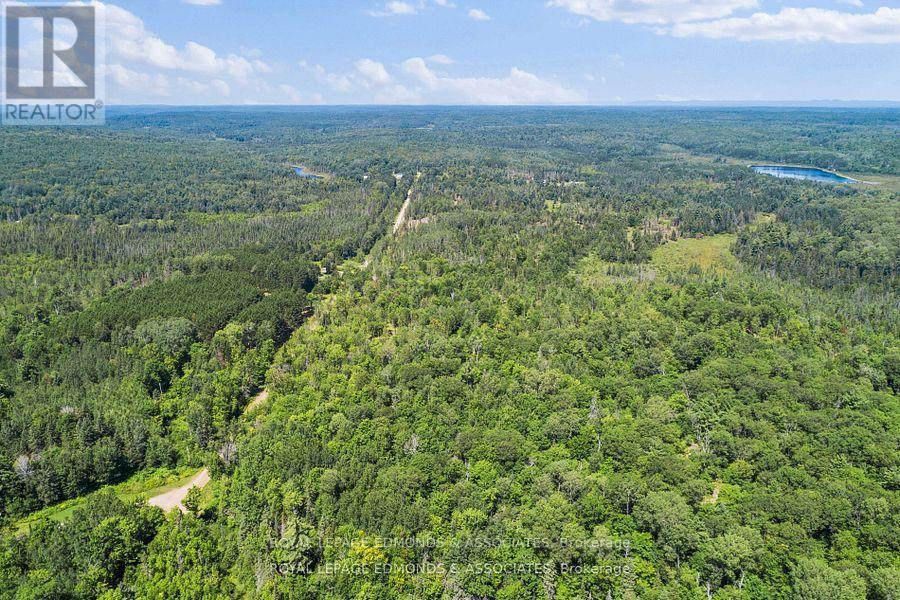 












00 DORE BAY ROAD

,
North Algona Wilberforce,







Ontario
K8A6W5

