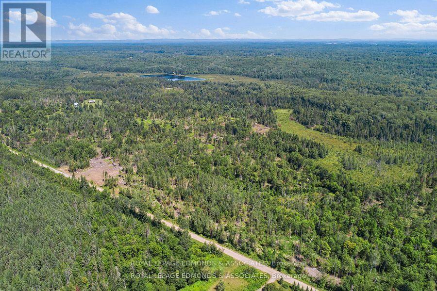 












00 DORE BAY ROAD

,
North Algona Wilberforce,







Ontario
K8A6W5

