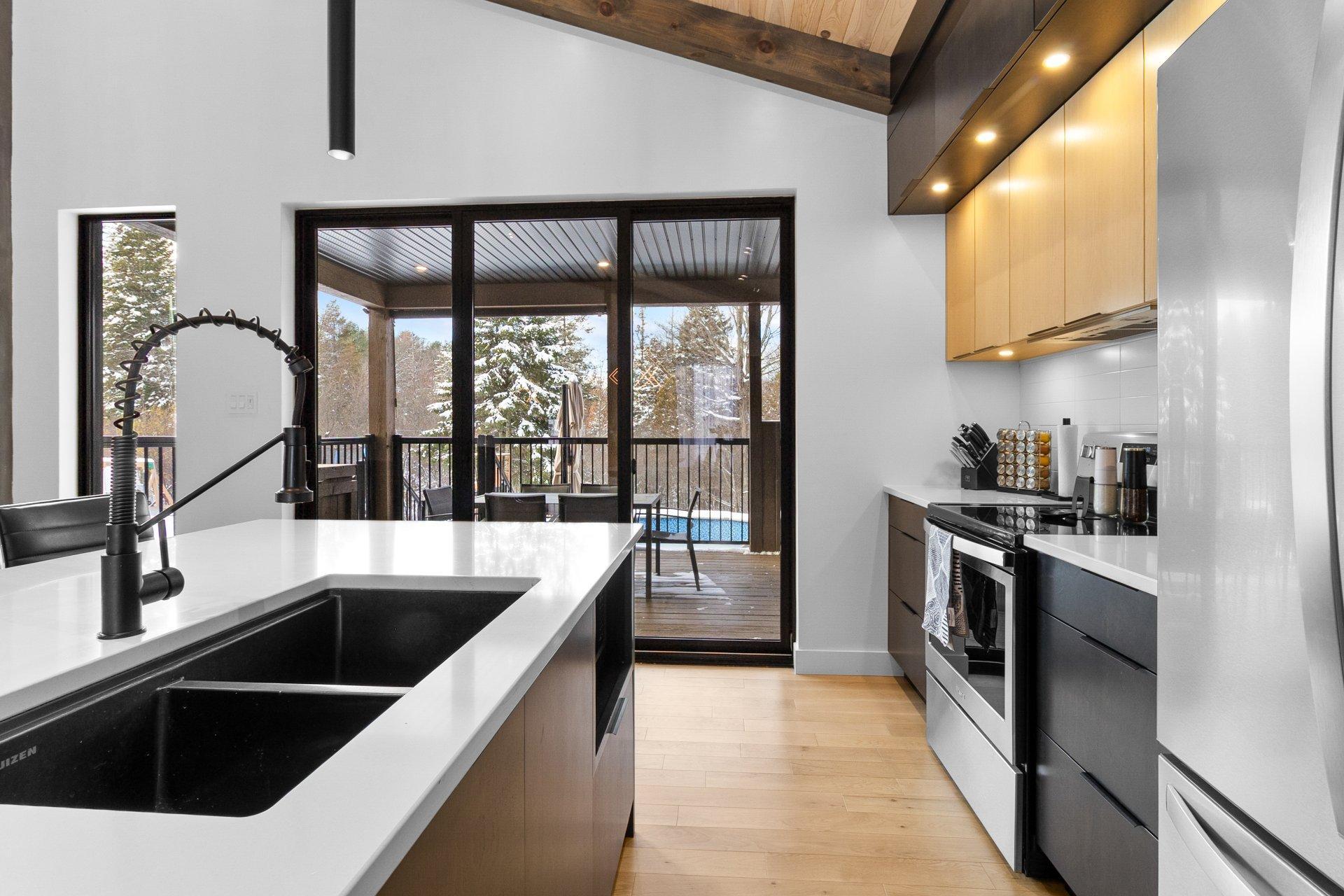 









380


Rue des Mélèzes

,
Cookshire-Eaton,




QC
J0B1M0

