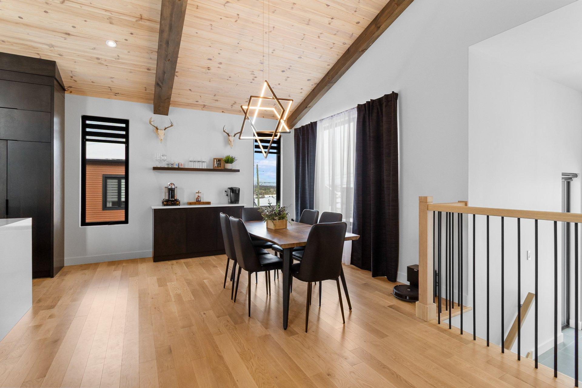 









380


Rue des Mélèzes

,
Cookshire-Eaton,




QC
J0B1M0

